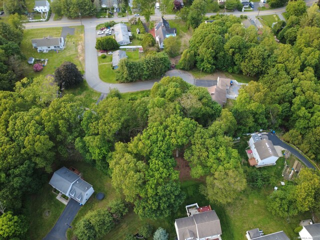 9 Newton Pl, Norwich, CT 06360