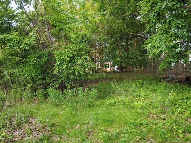 9 Newton Pl, Norwich, CT 06360