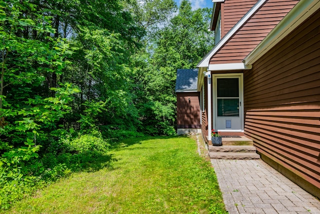 89 Goose Green Rd, Barkhamsted, CT 06063 - view of grassy yard