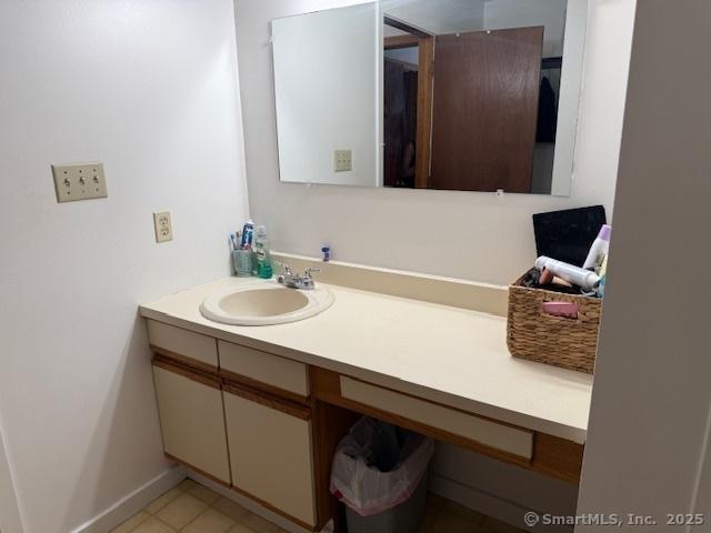 9 Staffordshire Commons Dr Unit 9, Wallingford, CT 06492 - bathroom featuring vanity