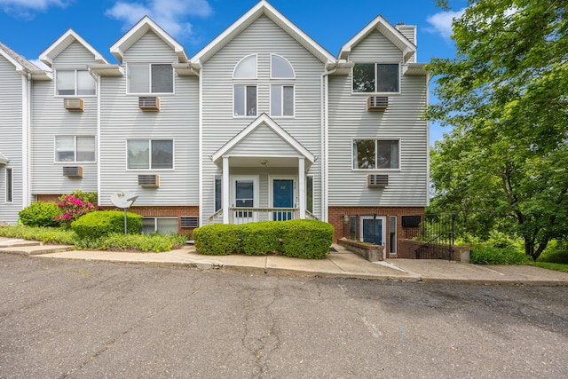 925 Oronoke Rd Unit 31F, Waterbury, CT 06708 - townhome / multi-family property featuring a chimney and brick siding
