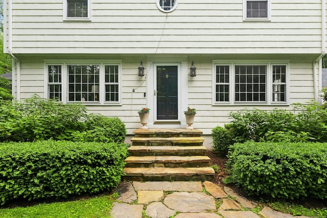 1111 Merwins Ln, Fairfield, CT 06824 - view of property entrance