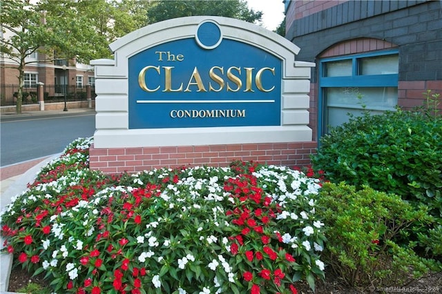 25 Forest St Unit 11A, Stamford, CT 06901 - view of community / neighborhood sign