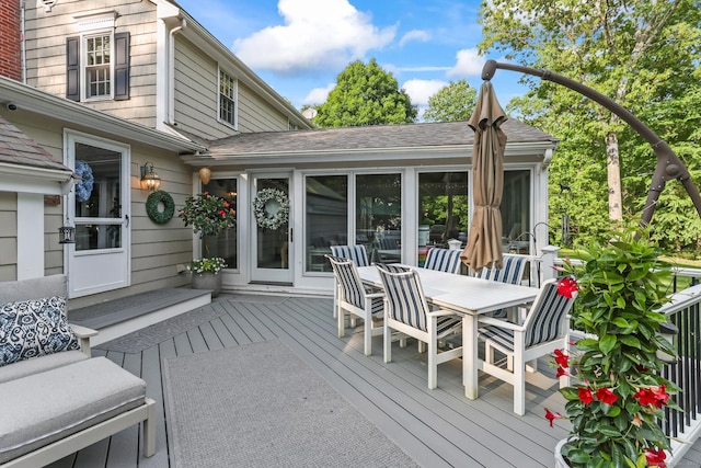17 Stockade Rd, Simsbury, CT 06092 - wooden terrace with outdoor dining space