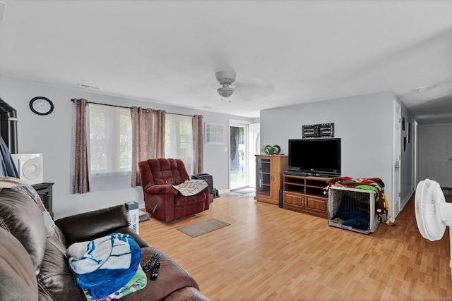 28 Kulper Rd, New Britain, CT 06051 - living area featuring light wood-style floors and ceiling fan