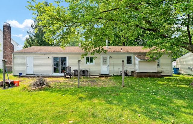 28 Kulper Rd, New Britain, CT 06051 - back of house featuring a lawn