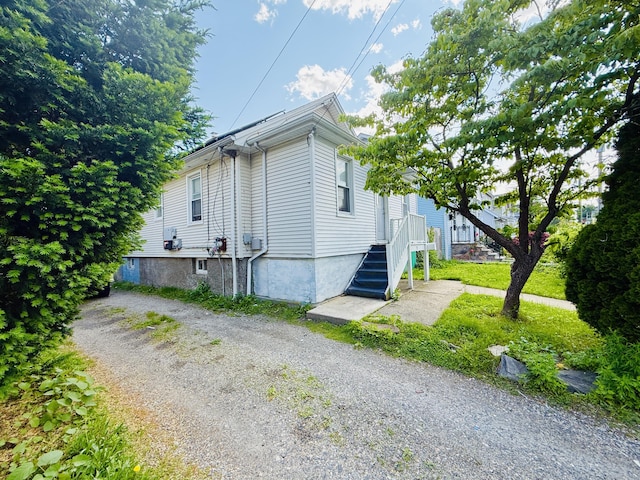 75 Frank St, Stamford, CT 06902 - view of home's exterior