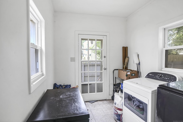 165 Connecticut Ave, New London, CT 06320 - laundry room with independent washer and dryer