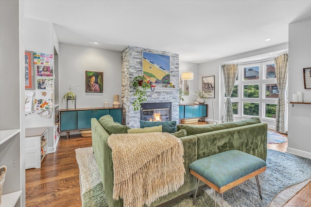 40 Temple Ct Unit 40, New Haven, CT 06511 - living room with a fireplace, wood finished floors, and recessed lighting