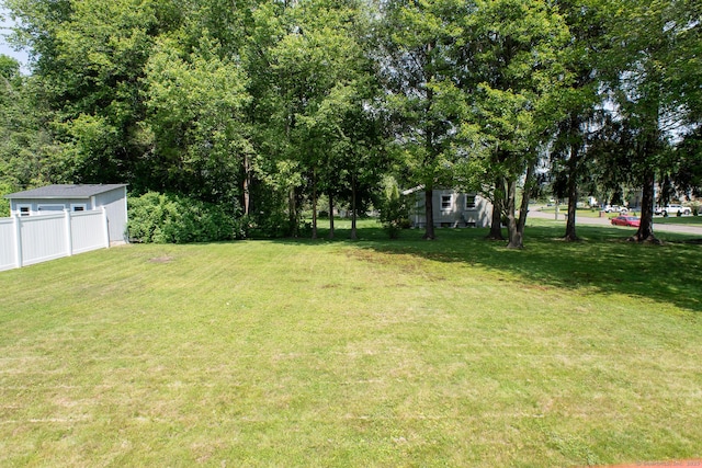 498 Long Hill Ave, Shelton, CT 06484 - view of yard