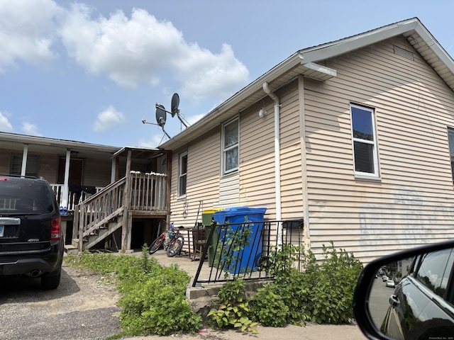 32 Ridge St, Waterbury, CT 06706 - view of home's exterior