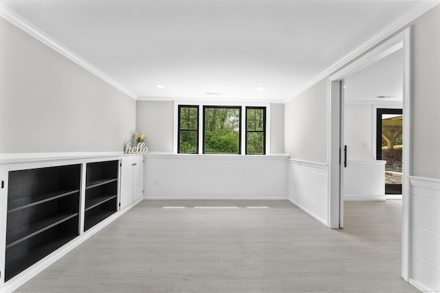193 Stoner Dr, West Hartford, CT 06107 - unfurnished room with ornamental molding, wood finished floors, a wainscoted wall, and recessed lighting