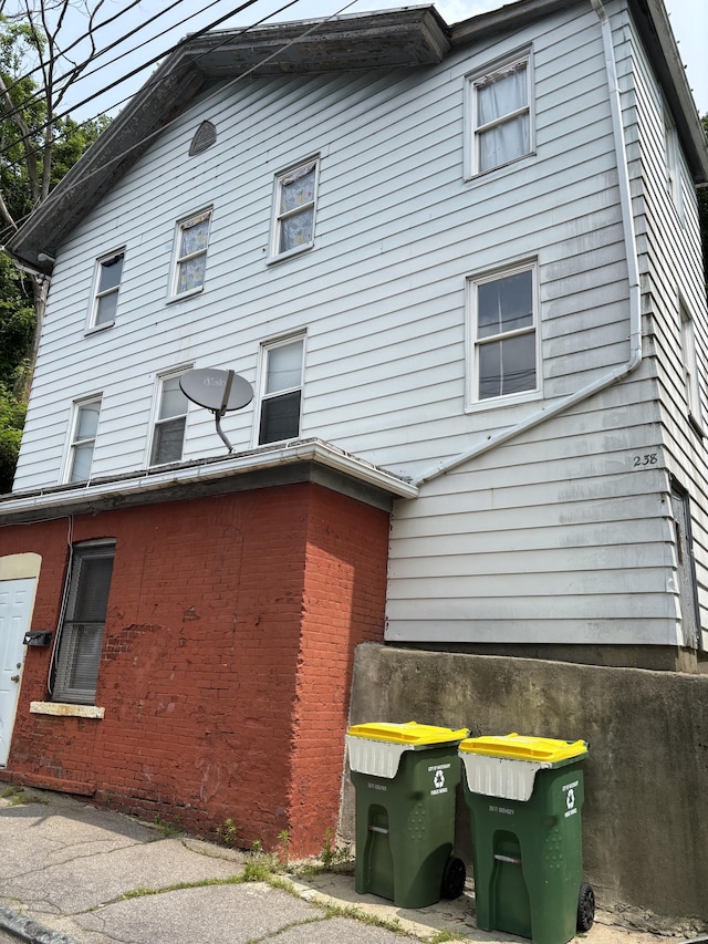 238 Bishop St, Waterbury, CT 06704 - photo 3
