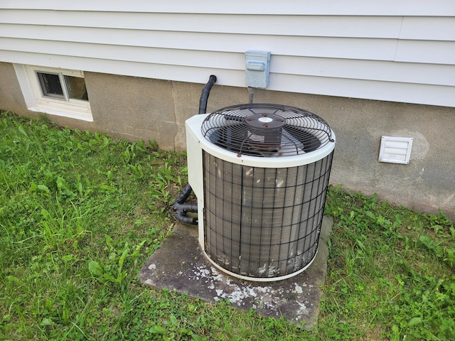 26 King St, Shelton, CT 06484 - exterior view of cooling unit