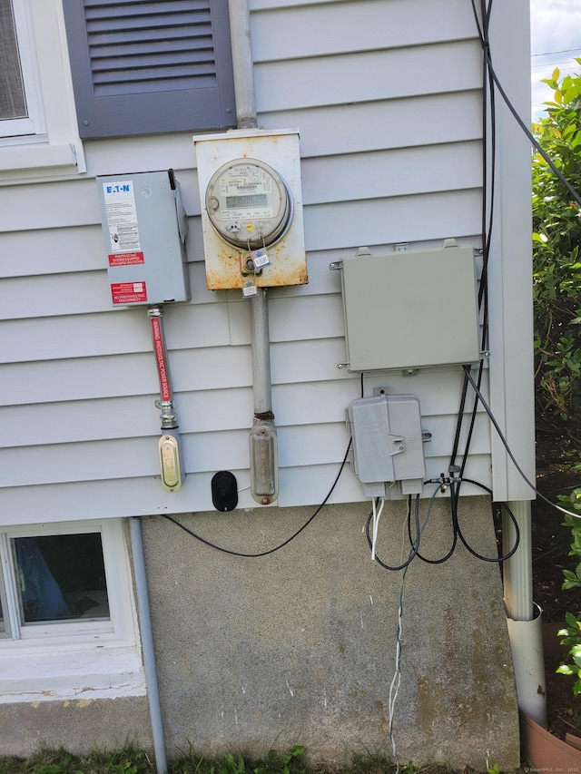 26 King St, Shelton, CT 06484 - exterior view of electric meter