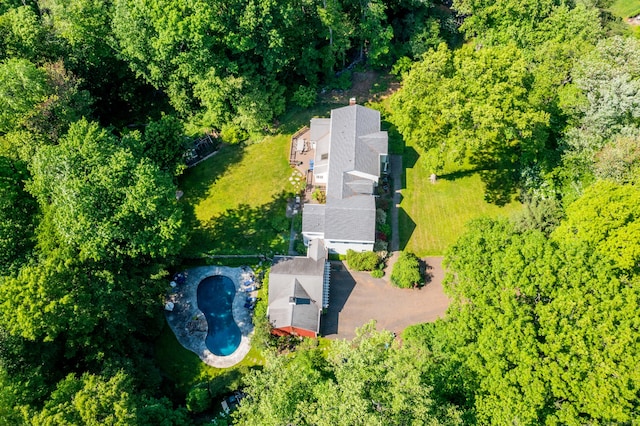 17 Joanne Ln, Weston, CT 06883 - view of subject property featuring a pool area
