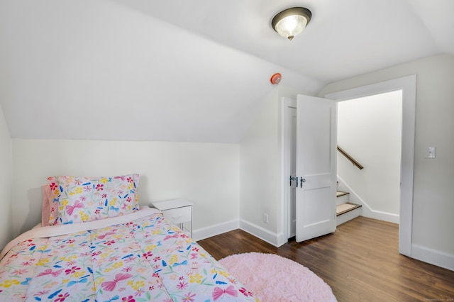 8 Wild Rose Pl, Waterford, CT 06385 - bedroom featuring vaulted ceiling, dark wood-style flooring, and baseboards