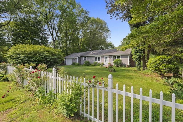 4 Hillside Rd, Old Lyme, CT 06371 - photo 1