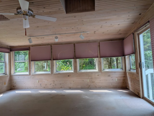 1060 Still Hill Rd, Hamden, CT 06518 - view of unfurnished sunroom
