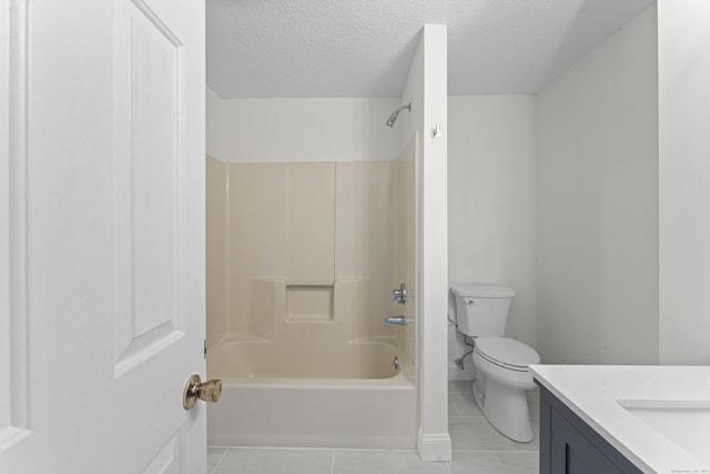 107 Greens Loop, Cheshire, CT 06410 - bathroom with tile patterned flooring, vanity, a textured ceiling, and bathtub / shower combination