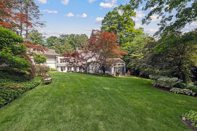 15 Mill Rd, New Canaan, CT 06840 - view of green lawn