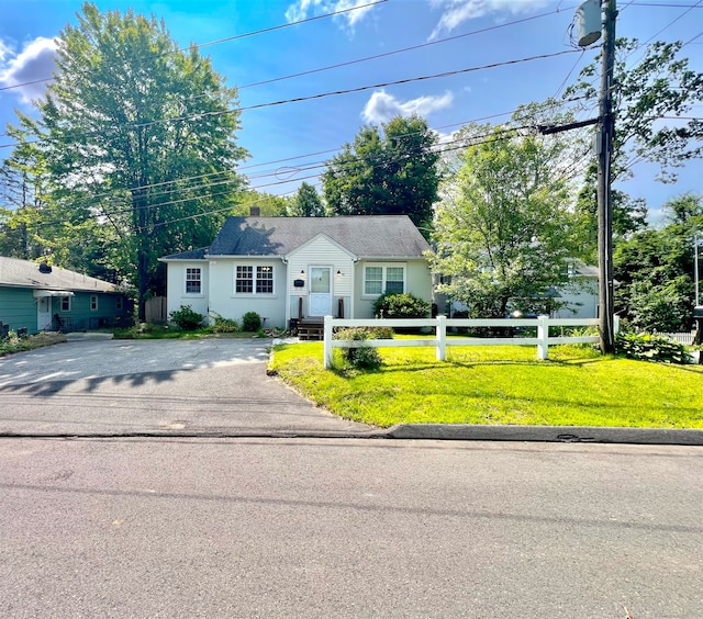 55 Lancaster St, Watertown, CT 06779 - view of front facade featuring driveway