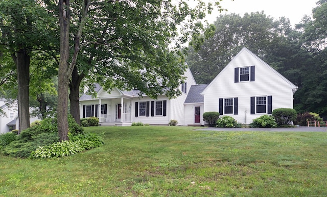44 Richard Ave, Wolcott, CT 06716 - view of front of property featuring a front lawn