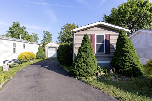 24 Ella Cir, Milford, CT 06460 - photo 1