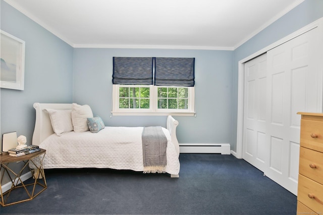 151 Woodridge Dr, New Canaan, CT 06840 - bedroom featuring a baseboard heating unit, crown molding, carpet floors, and a closet