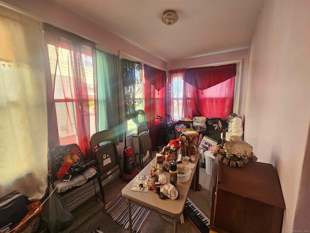 102 Mapleton St, Hartford, CT 06114 - view of dining area
