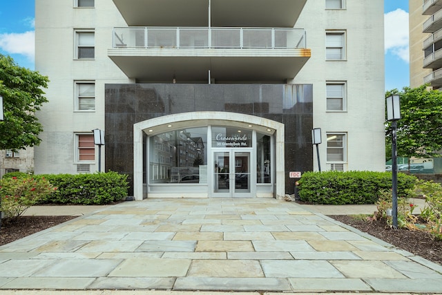 30 Glenbrook Rd Apt 10E, Stamford, CT 06902 - photo 1