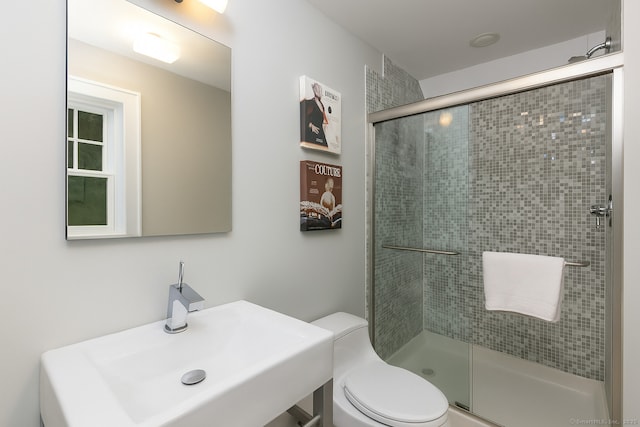 4 Berkeley Hl, Westport, CT 06880 - full bath featuring toilet, a shower stall, and a sink