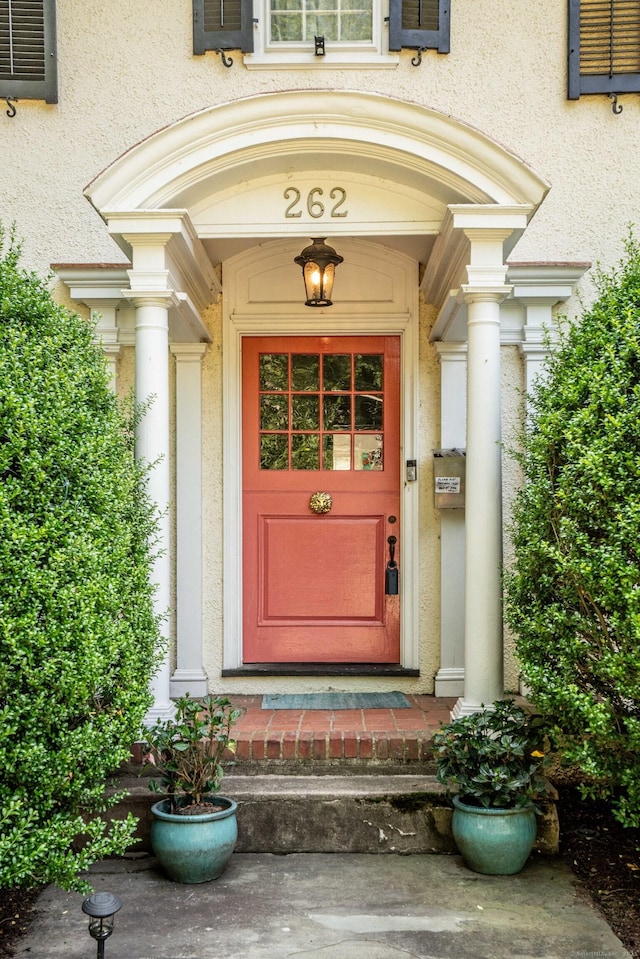 262 Kenyon St, Hartford, CT 06105 - property entrance with stucco siding