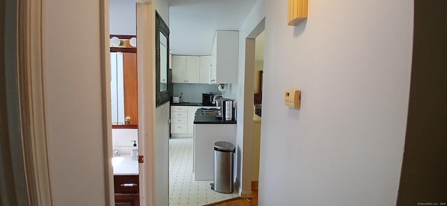 33 Bristol Dr, Canton, CT 06019 - view of hall