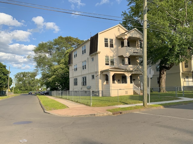 240 Martin St, Hartford, CT 06120 - view of property