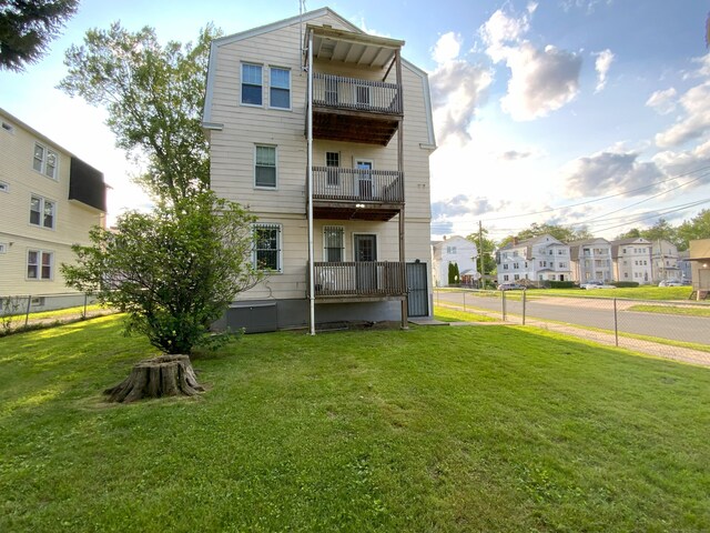 240 Martin St, Hartford, CT 06120 - back of house featuring a residential view