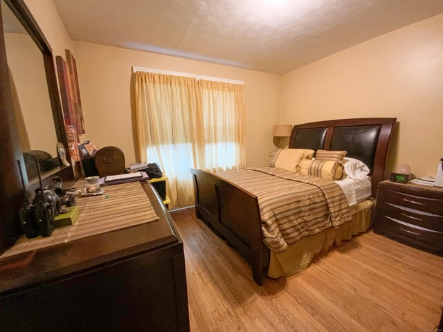 240 Martin St, Hartford, CT 06120 - bedroom featuring wood finished floors