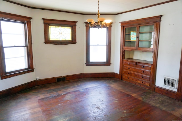 47 Mountford St, Hartford, CT 06114 - empty room featuring a chandelier, dark wood-style flooring, and crown molding