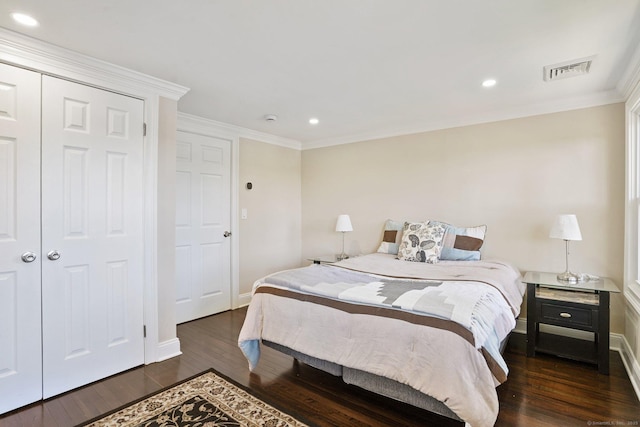 26 Mary St, Shelton, CT 06484 - bedroom featuring baseboards, dark wood-type flooring, recessed lighting, ornamental molding, and a closet