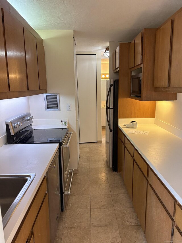 1 Gold St Apt 21G, Hartford, CT 06103 - photo 12