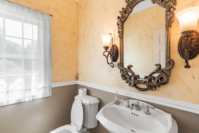 3 Autumn Ridge Rd, Newtown, CT 06470 - bathroom with a sink and toilet