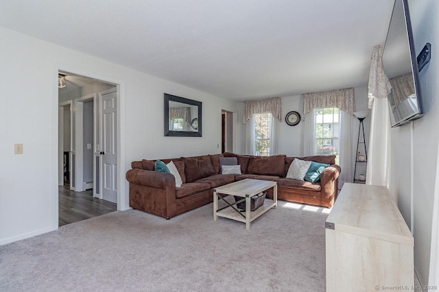 59 Valley Dr, Berlin, CT 06037 - living area featuring carpet and baseboards