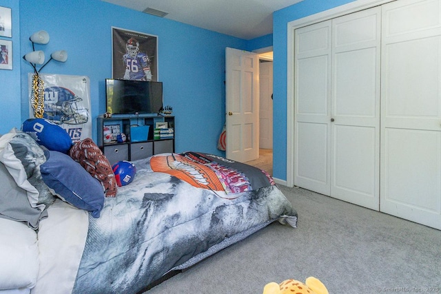 59 Valley Dr, Berlin, CT 06037 - carpeted bedroom featuring a closet