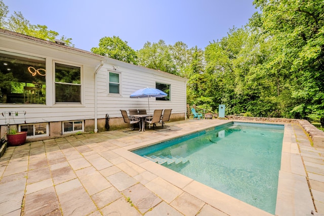 11 Walker Ln, Woodbridge, CT 06525 - swimming pool featuring a patio
