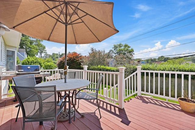 15 Oakledge Cir, Norwalk, CT 06854 - deck with outdoor dining space