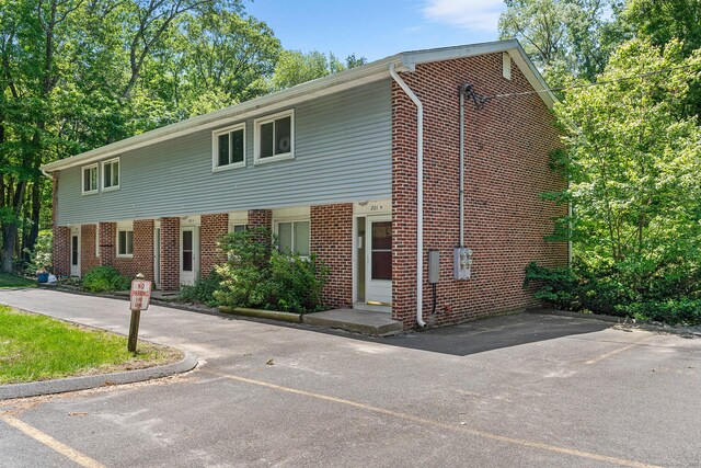 201 Baxter Rd Apt D, Mansfield, CT 06268 - townhome / multi-family property with brick siding
