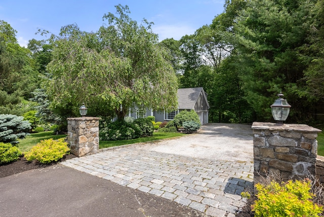 35 Hunting Ridge Rd, Easton, CT 06612 - view of front of home