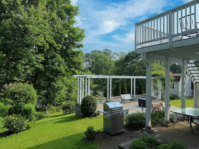 29 Swift St, Branford, CT 06405 - view of green lawn with a patio, a shed, and a pergola