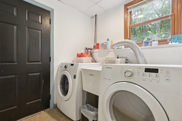 6 Royal Oaks Dr, Ledyard, CT 06339 - laundry room with washing machine and clothes dryer