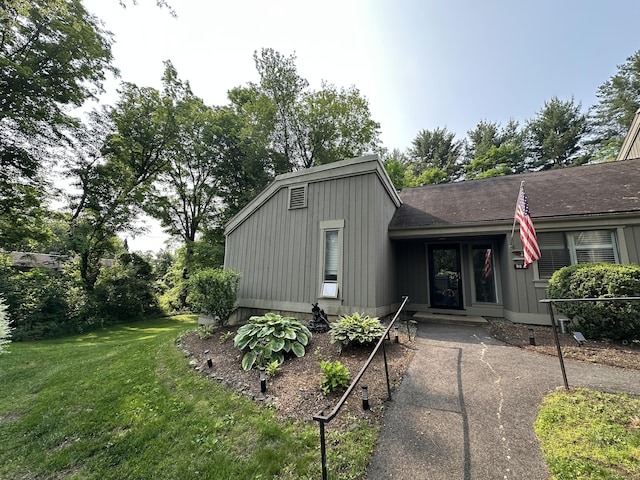 98 Heritage Vlg Unit A, Southbury, CT 06488 - view of front of property featuring a front yard